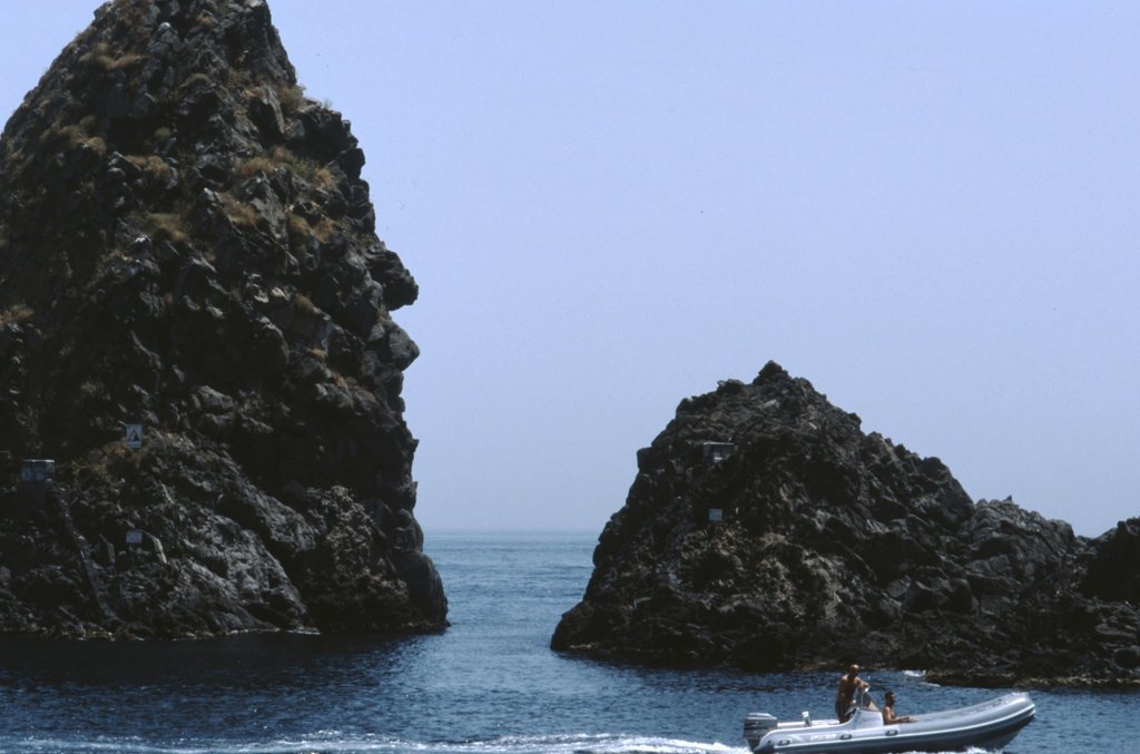 Riviera Dei Ciclopi (5).jpg
