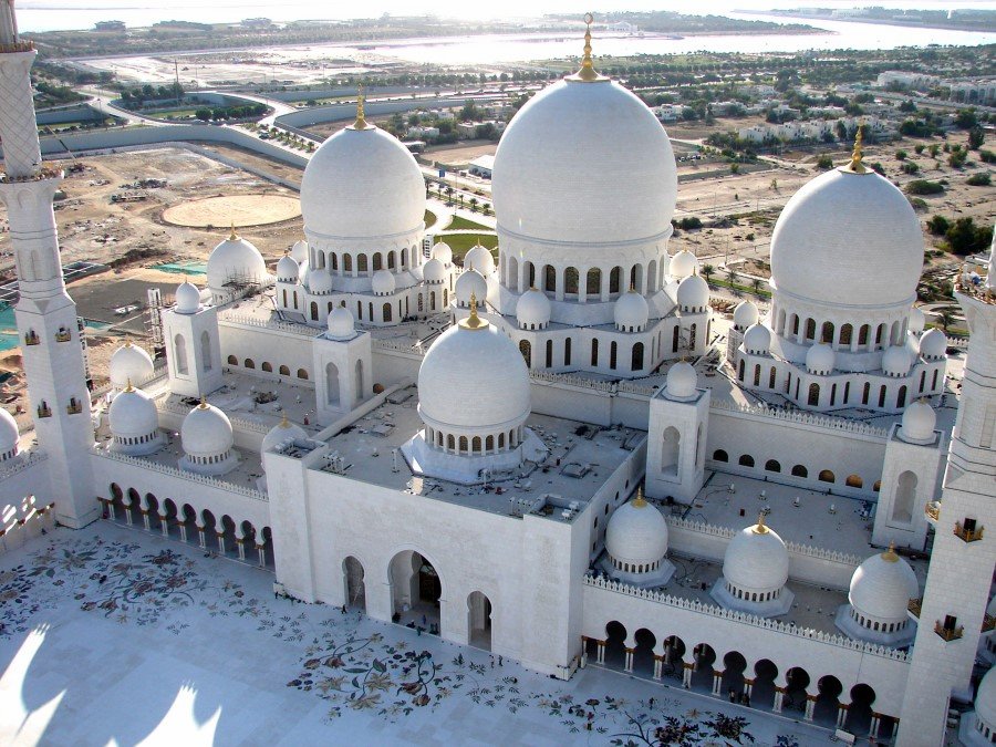 abu dhabi - Sheikh Zayed Grand Mosque (1).jpg