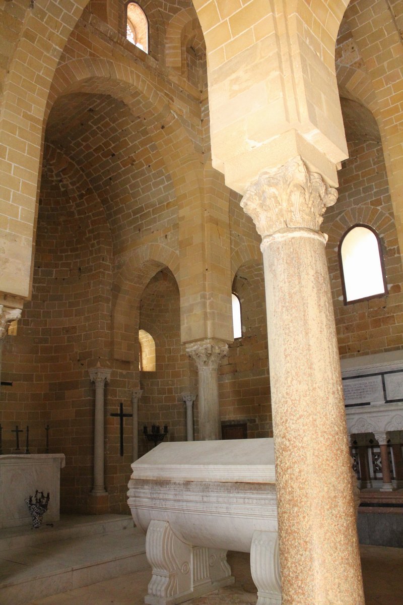 h chiesa ss trinita di delia (20).JPG
