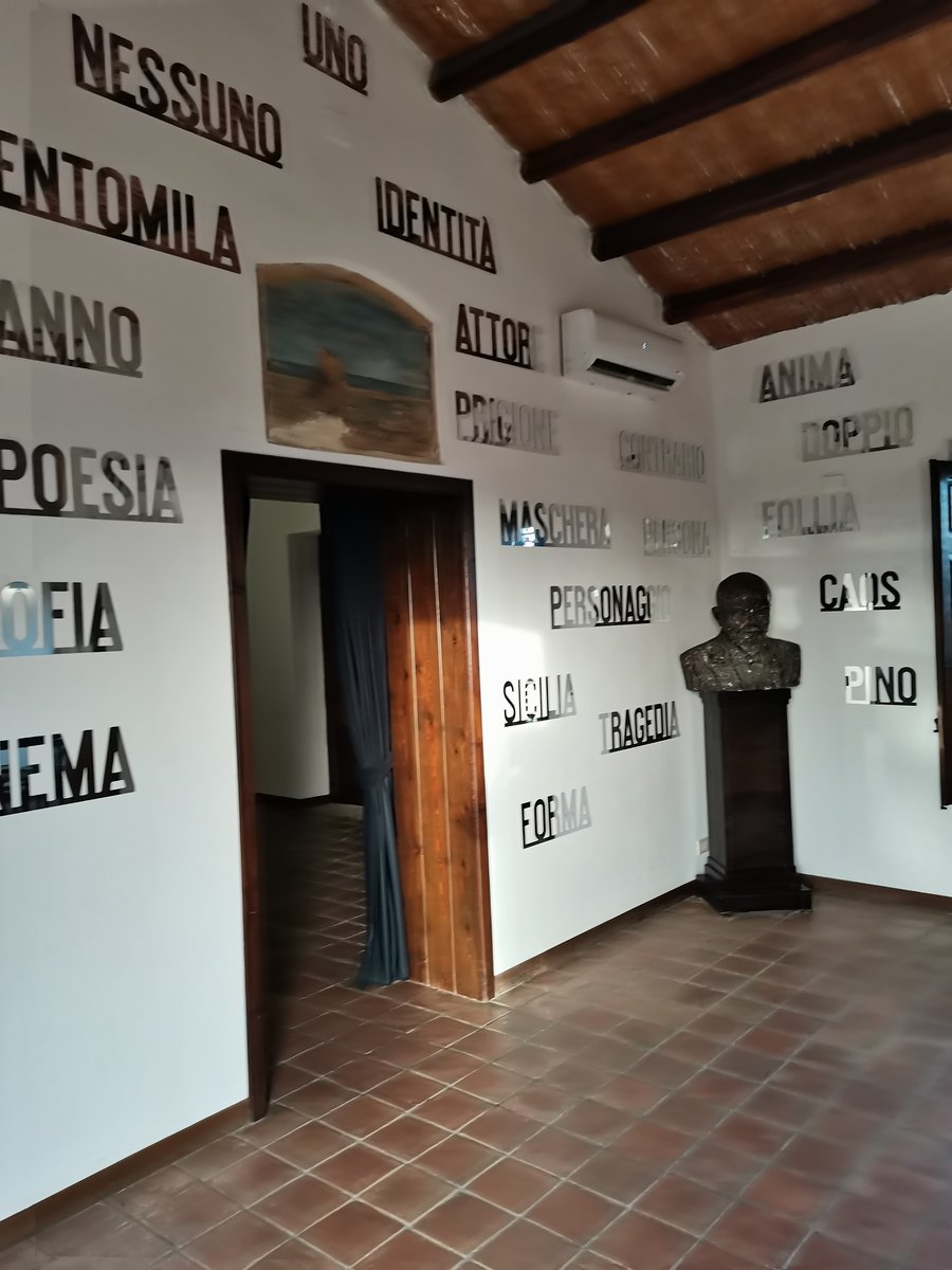 n agrigento - la casa di pirandello (17).jpg
