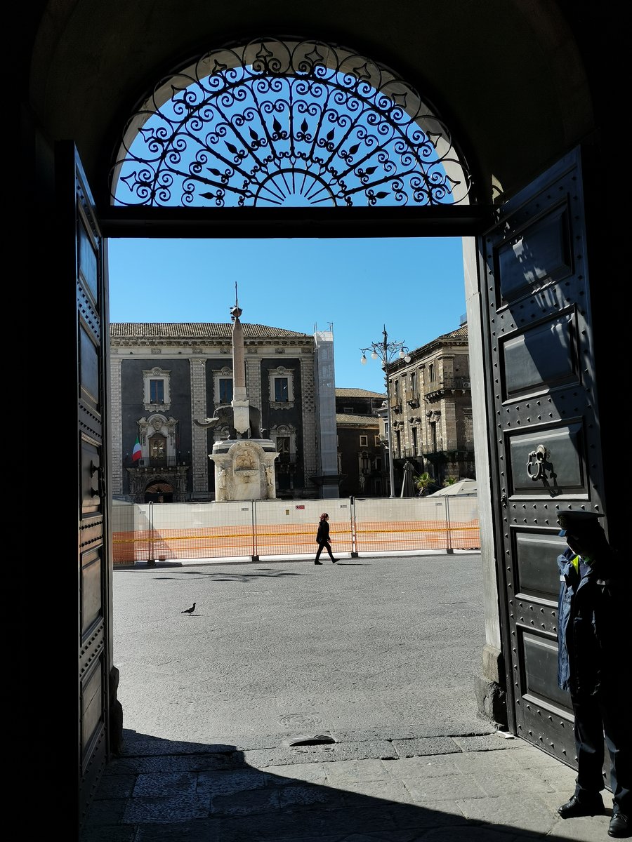 s catania palazzo de elefanti(6).jpg