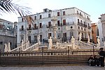 b10 palermo - piazza del municipio (1).JPG