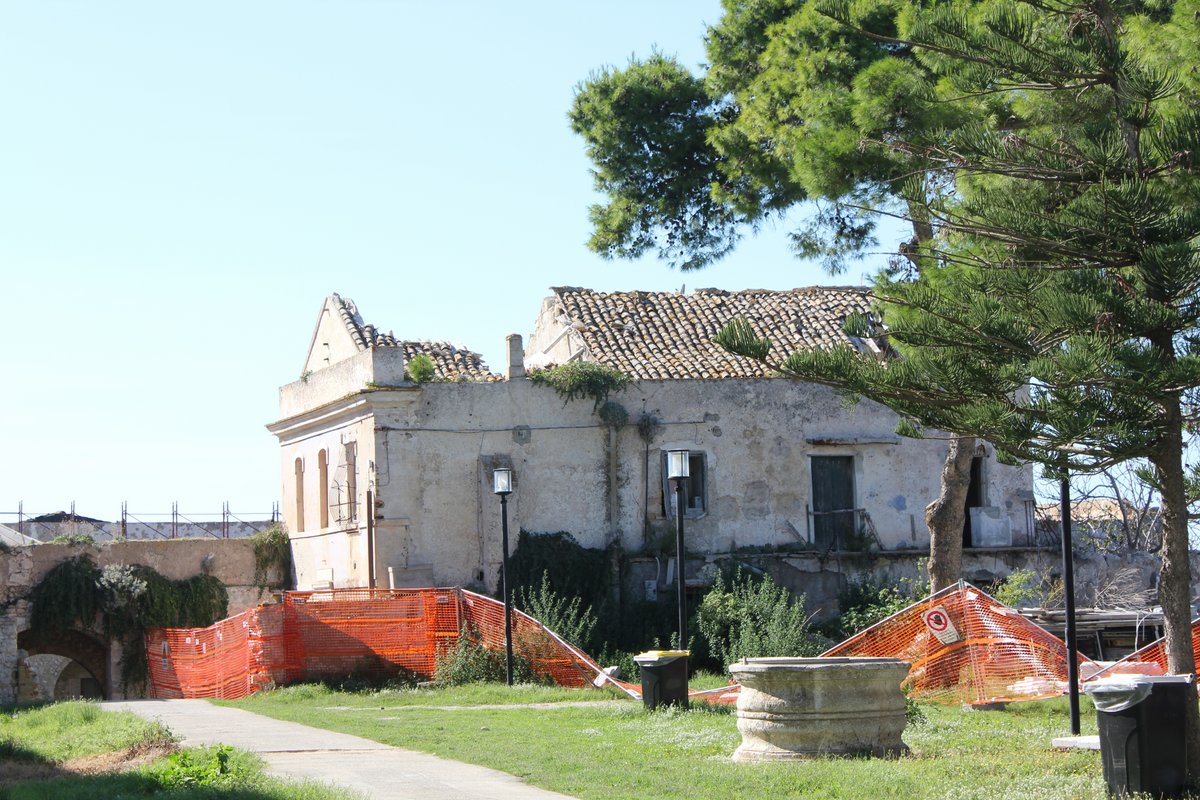10 isole tremiti-san nicola (74).JPG