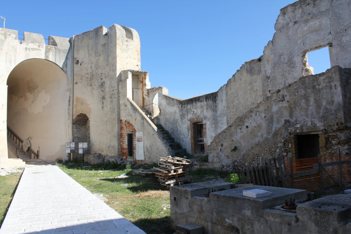 10 isole tremiti-san nicola (76).JPG