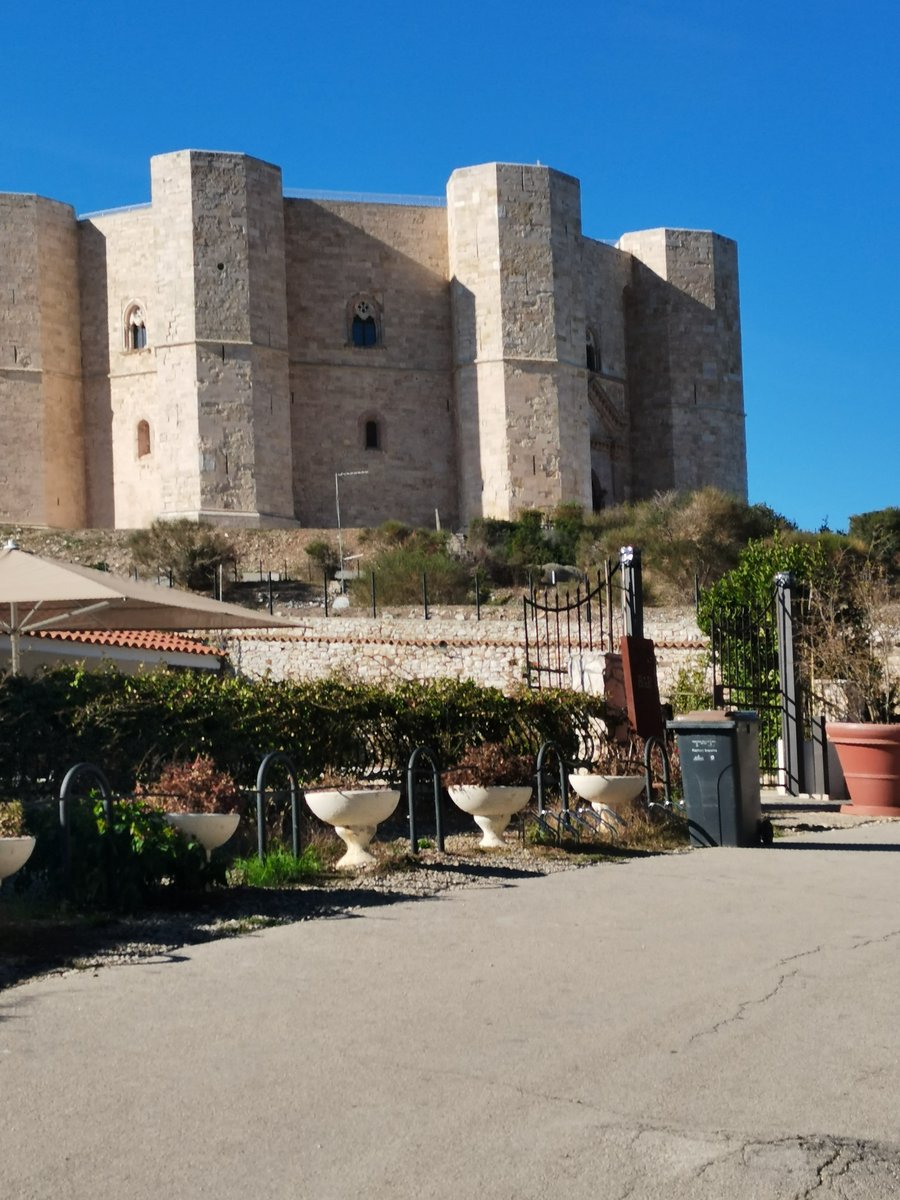 14 castel del monte (1).jpg