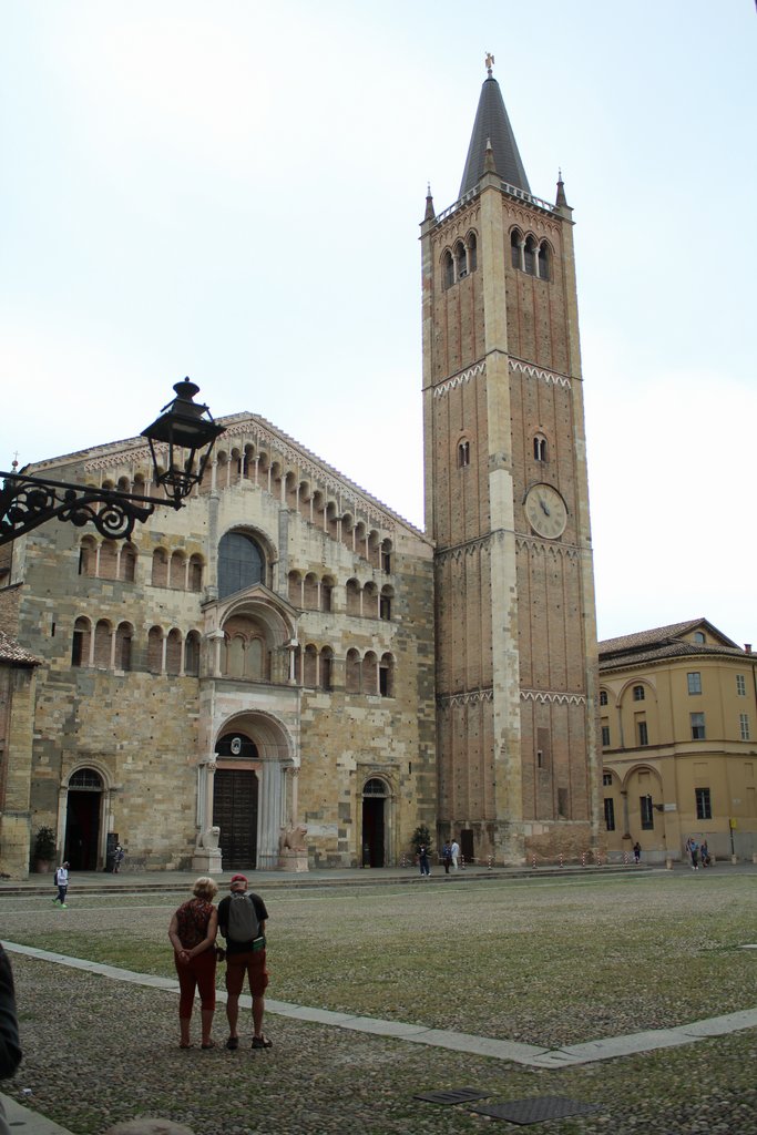 parma - cattedrale e battistero (12).JPG