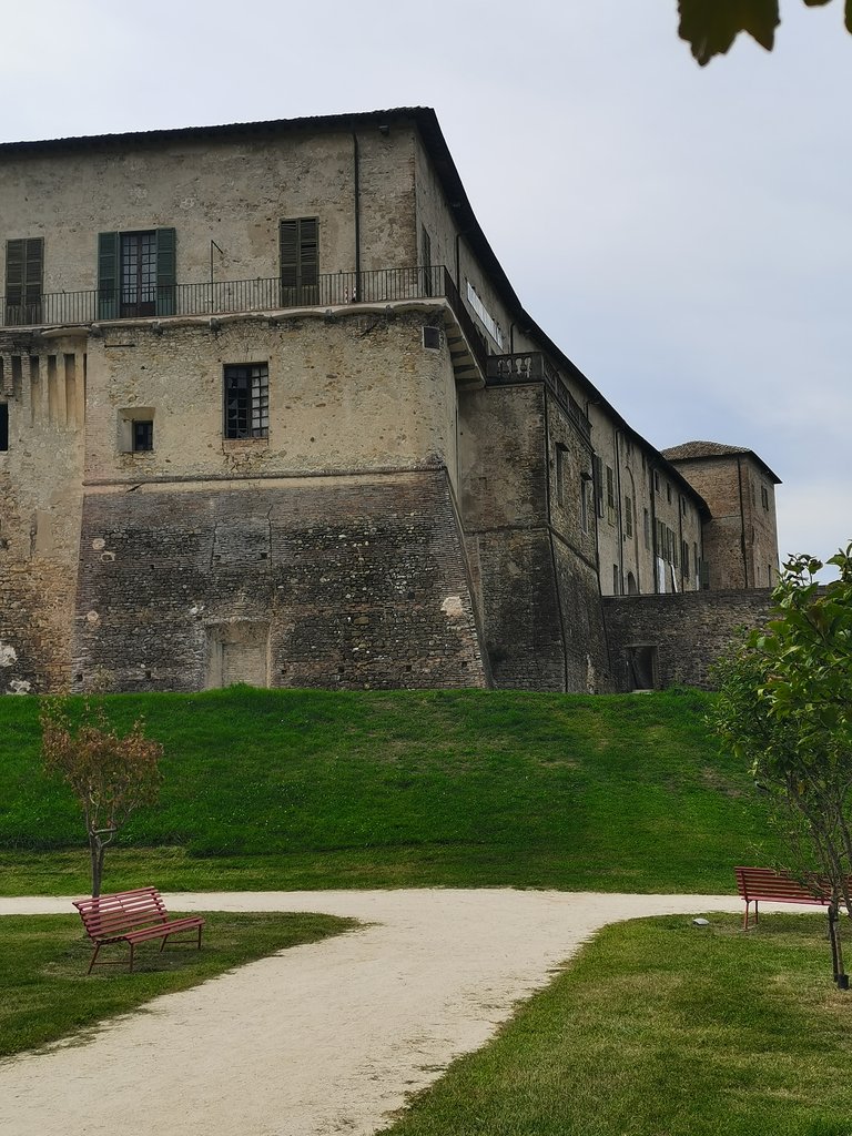 sala baganza - rocca di (13).jpg