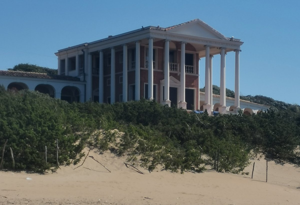 l2 villa volpi - sabaudia (27).jpg