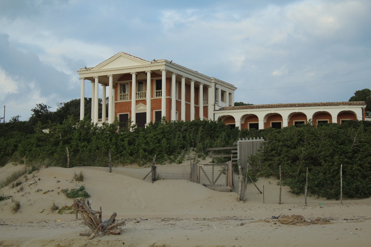 l2 villa volpi - sabaudia (7).JPG