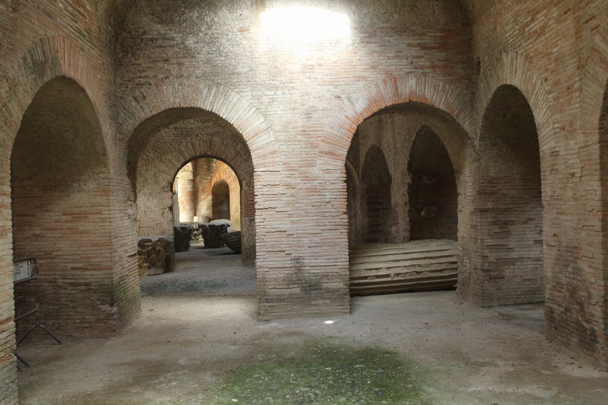 m pozzuoli  (24).JPG