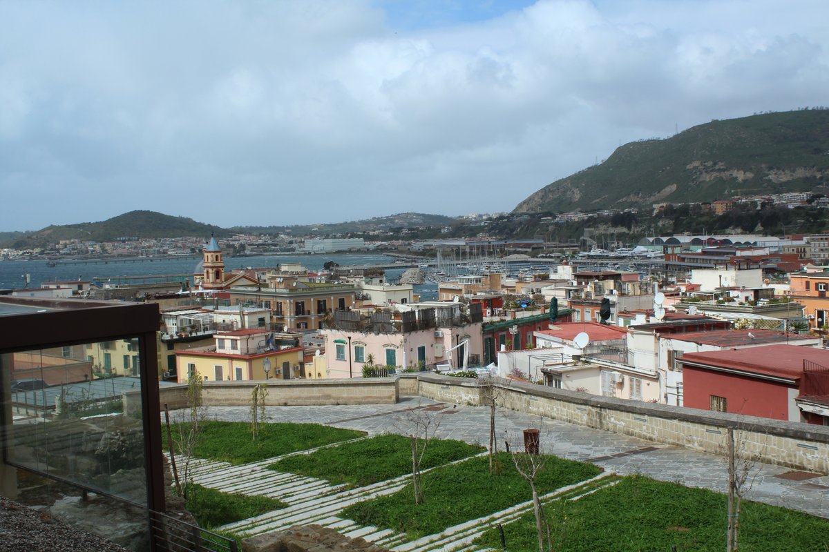 m4 pozzuoli - rione terra (9).JPG