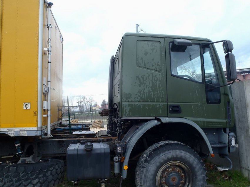 eurocargo con cellula abitativa (2).JPG