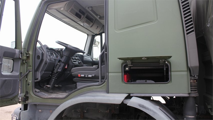 eurocargo - cabina guida (3).JPG