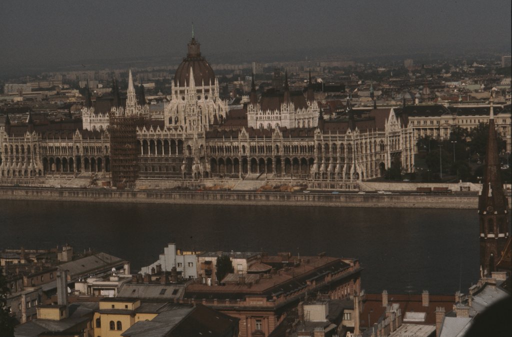yugo&ung1990-budapest (10).jpg