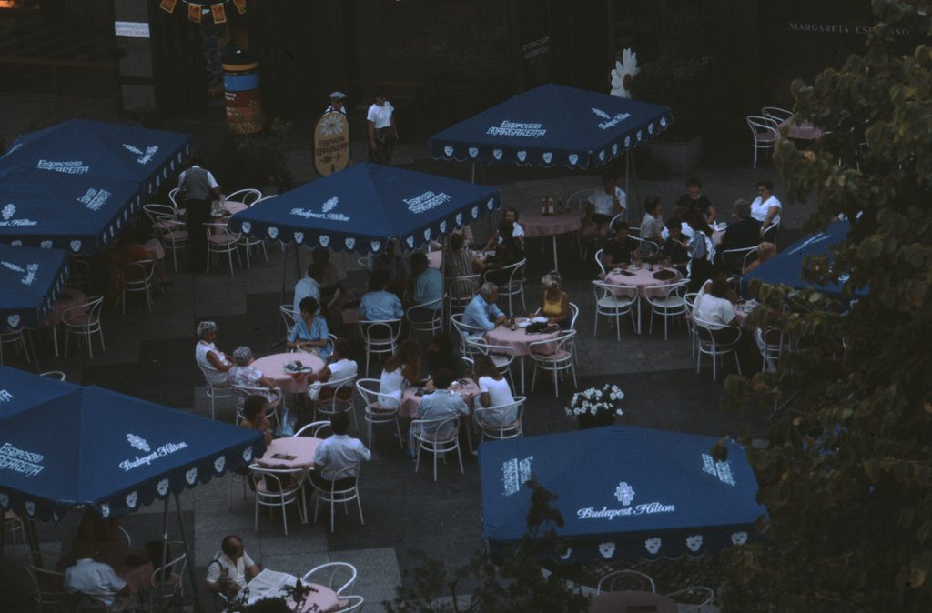 yugo&ung1990-budapest (18).jpg