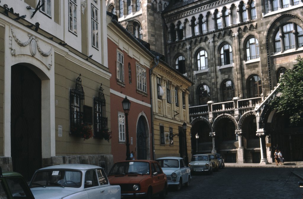 yugo&ung1990-budapest (4).jpg