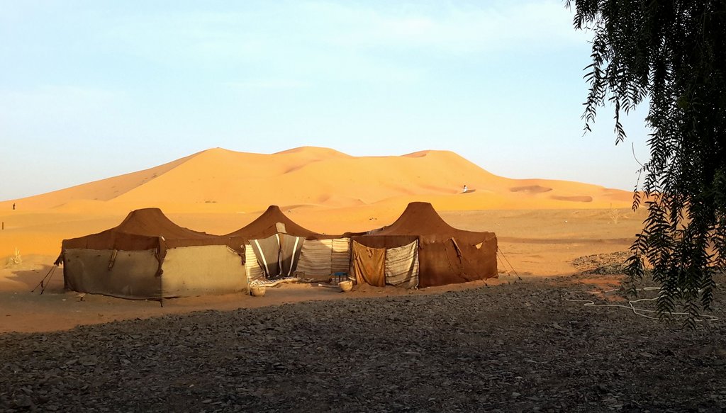 e merzuga camp (1).jpg