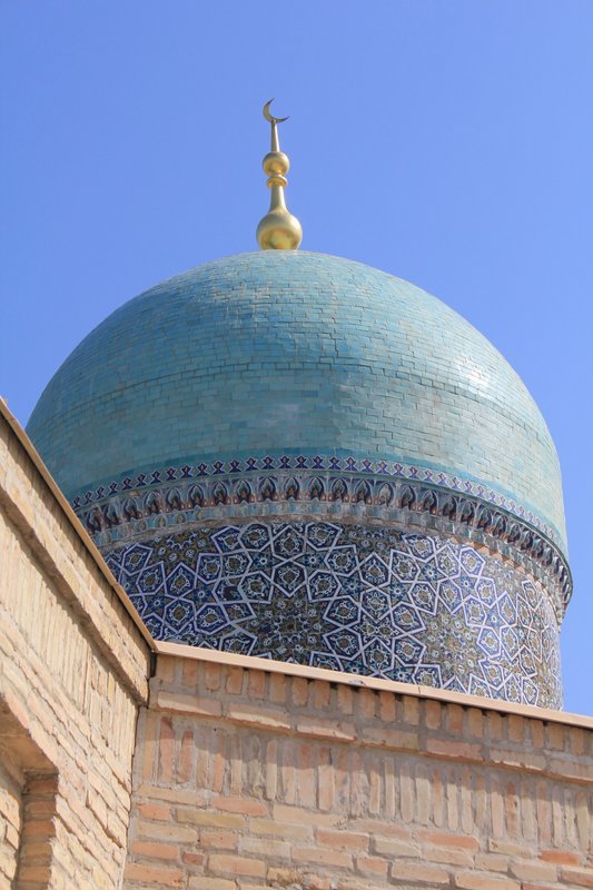 resi_a tashkent - kast imom (3).jpg