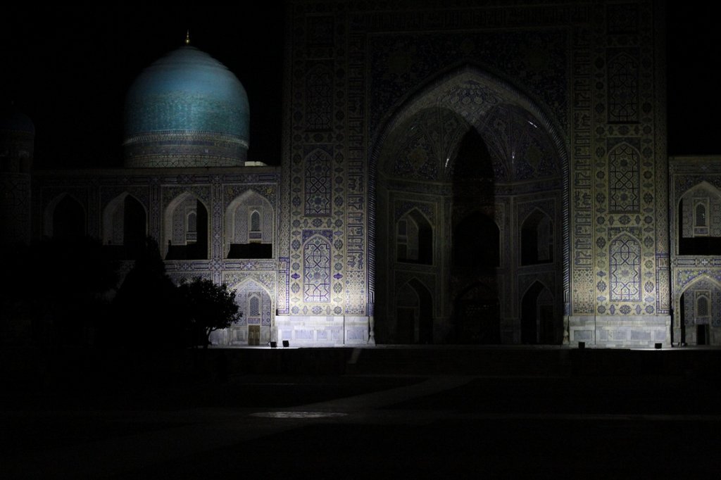 resi_b samarcanda - registan by night (15).jpg