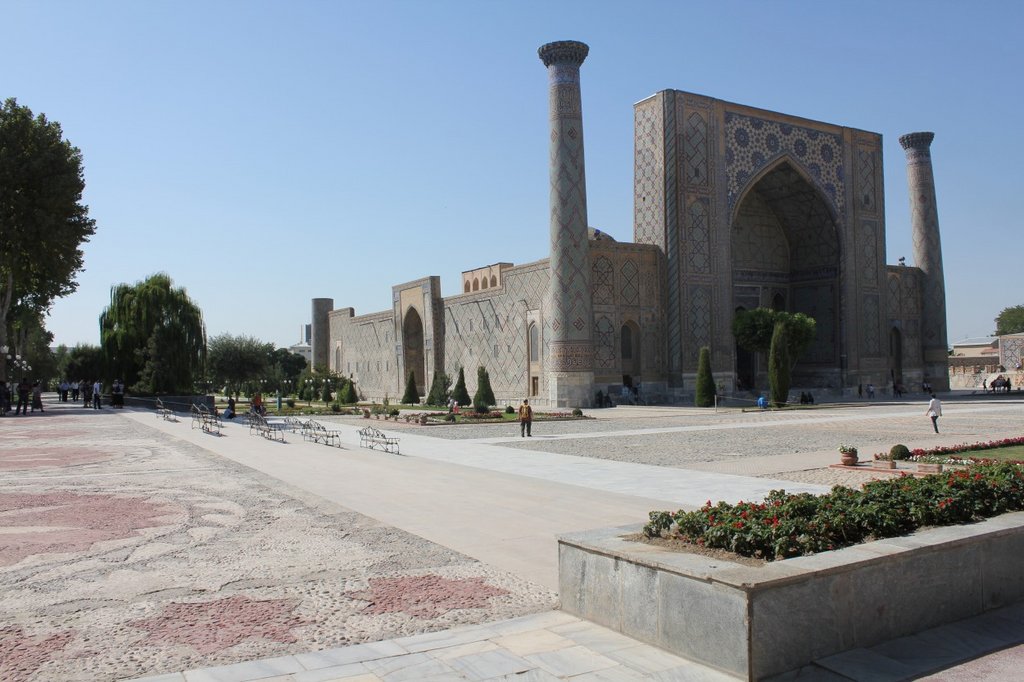 resi_b samarcanda - registan sq (89).jpg